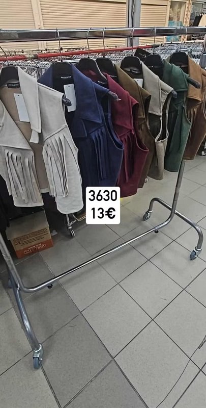 Jednofarebne tielko s brosnou 1448