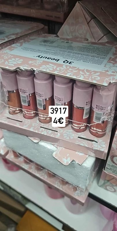 Sukna s gombikmi a opaskom 1740