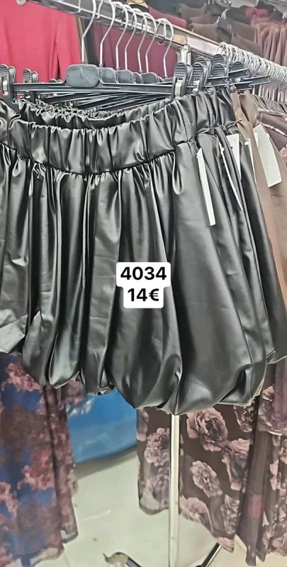 Satenove vzorované saty s opaskom 1862