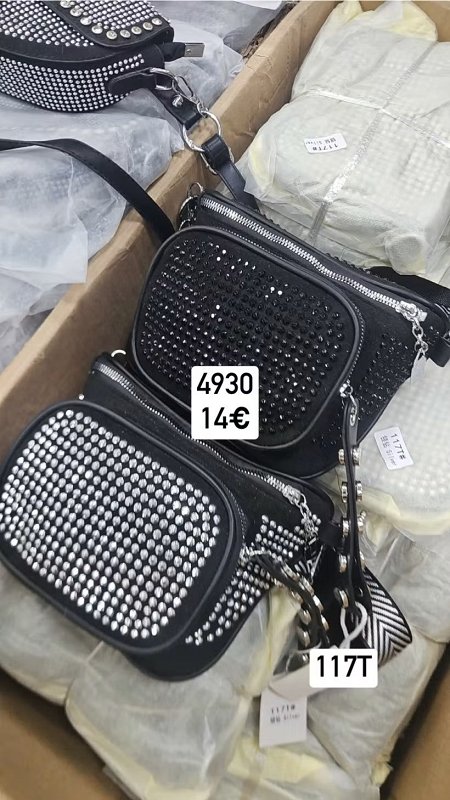 Crossbody kabelka s kamienkami 4930