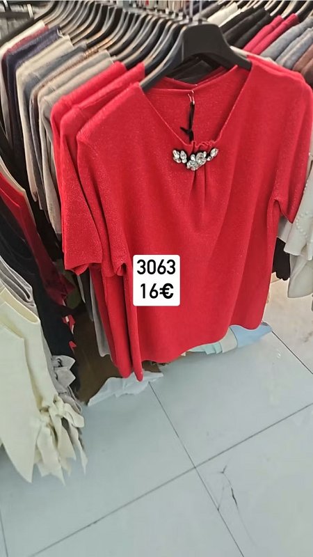 Upletovy svetrik s kamienkami 3063