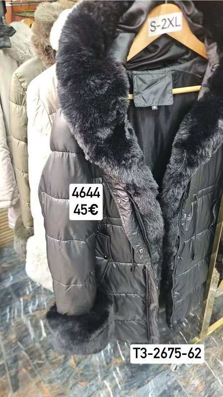 Predlzena vetrovka s kozusinou a kapucnou 4644
