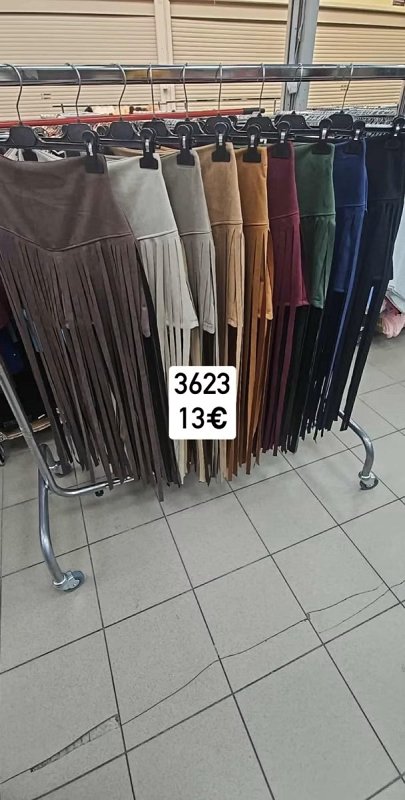 Madeira bluzka s flitrami puff rukavy 1441
