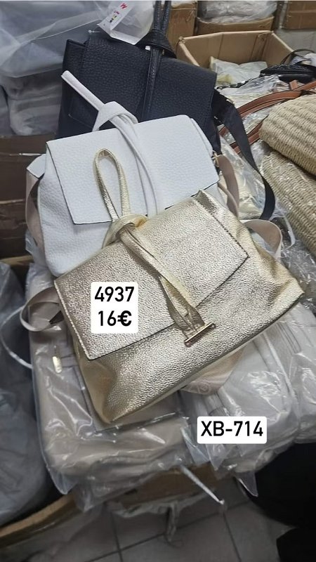 Jednofarebna crossbody kabelka 4937