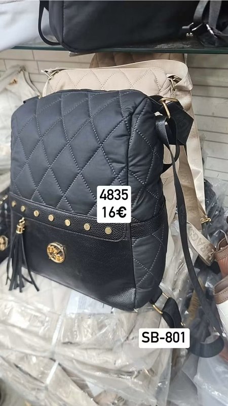Presivana kabelka so strapcom 4835