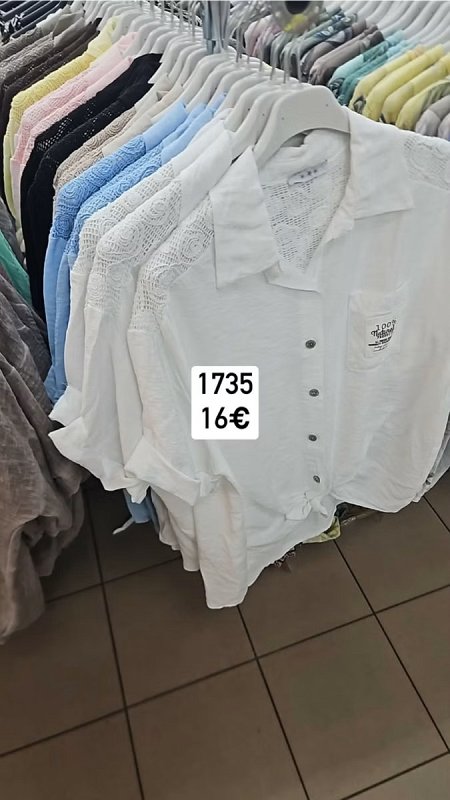 Kosela s gombikmi a vreckom 1735