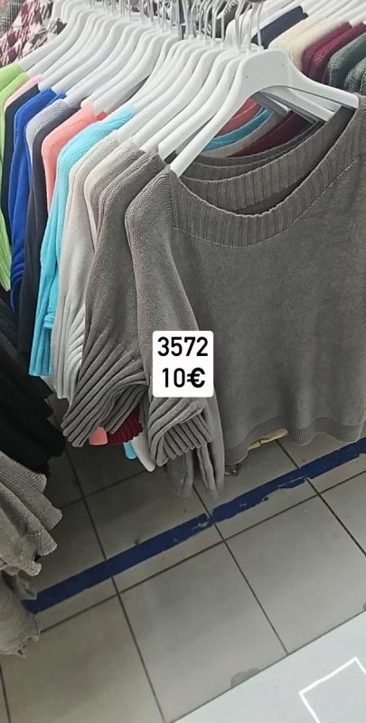 Hackovany top bez rukavov 1391
