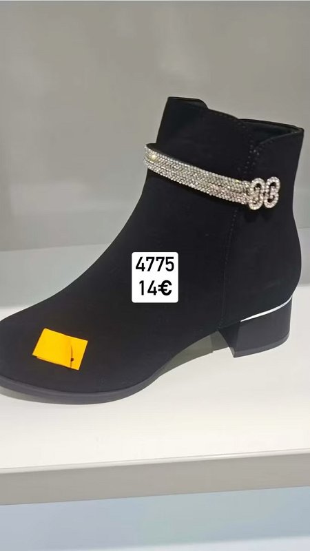 Cierne kotnikove cizmy s kamienkami 4775