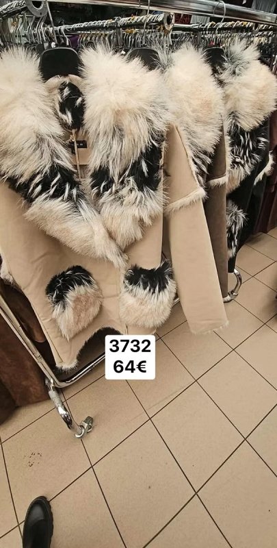 Kompaktný makeup v cushion balení LUXELUX 1553