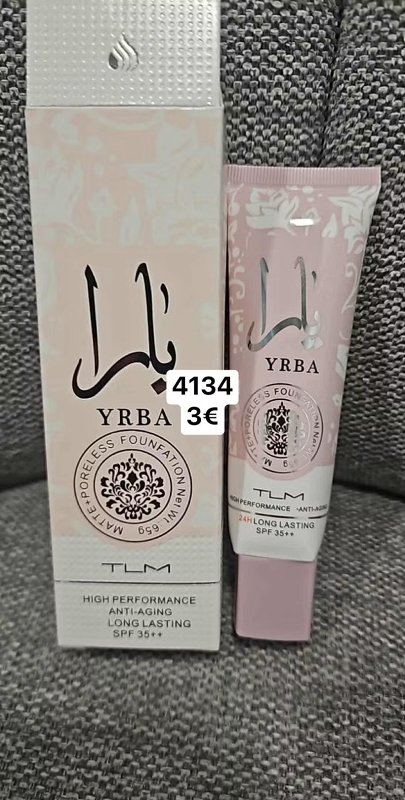 Zmatňujúci makeup Lattafa 4134
