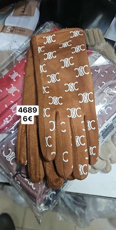 Vlhčené čistiace utierky na podlahu 3322
