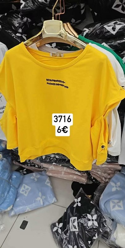 Matný rúž na pery Ourbella 1536