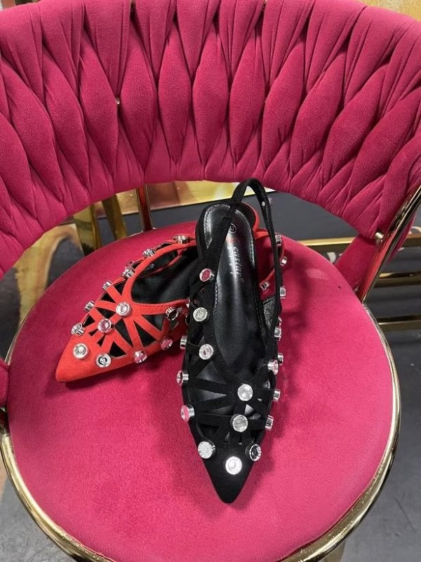 Sandalky s kamienkami 835