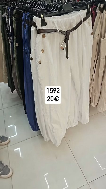 Nohavice aladinky s gombikmi a opaskom 1592