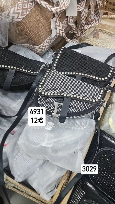 Crossbody kabelka s kamienkami Dio 4931