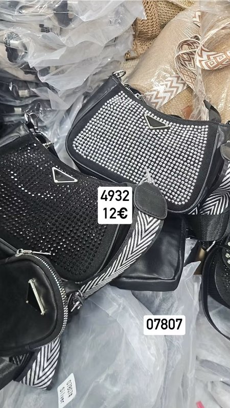 Crossbody kabelka s kamienkami Pra 4932