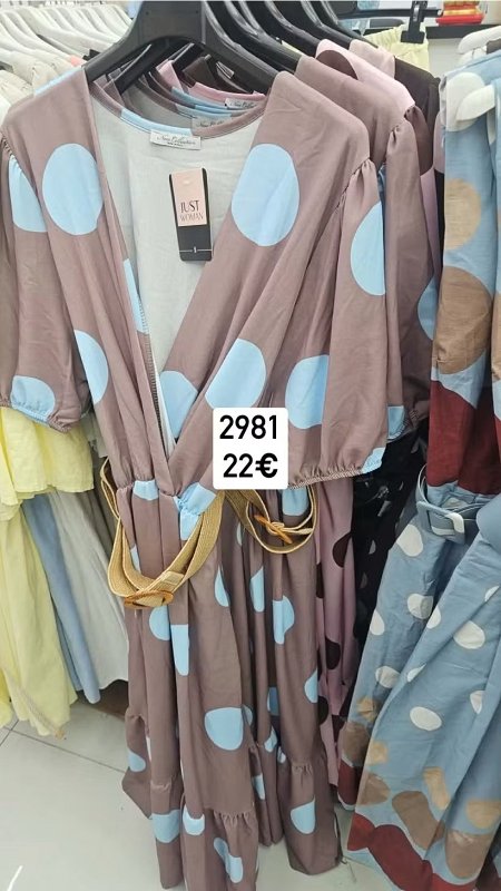 Bodkovane saty s opaskom 2981