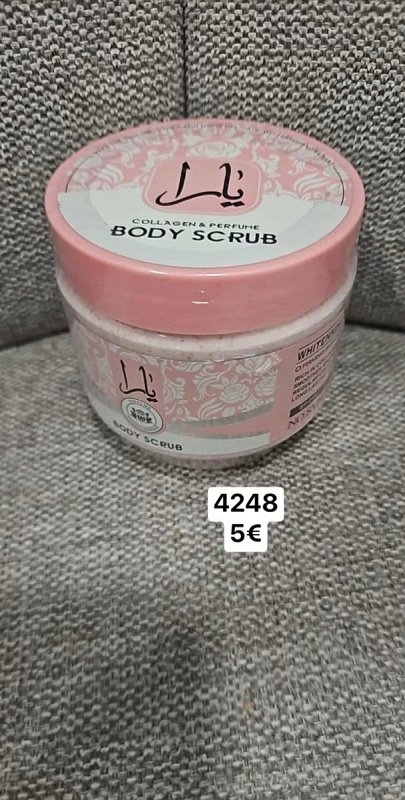 Telovy peeling Lattafa 4248