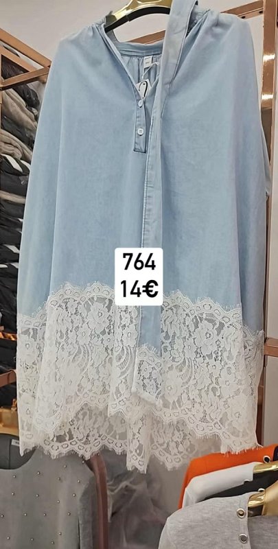 Riflové šaty s krajkou 764