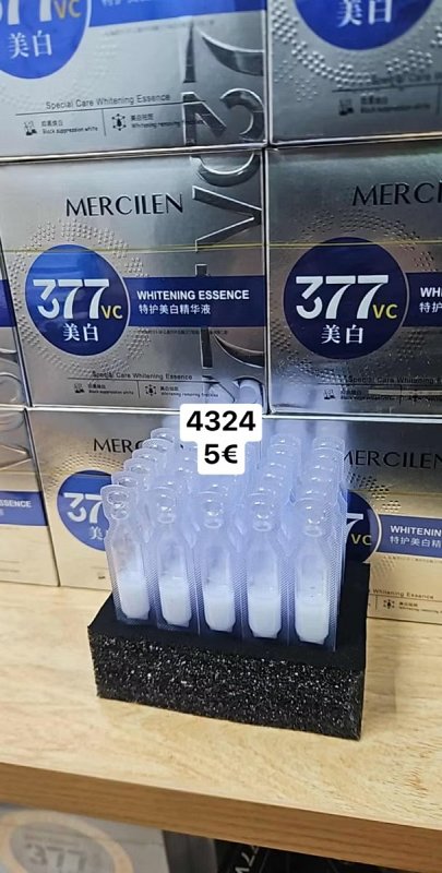 Zosvetlujuca esencia na zjednotenie pleti 4324