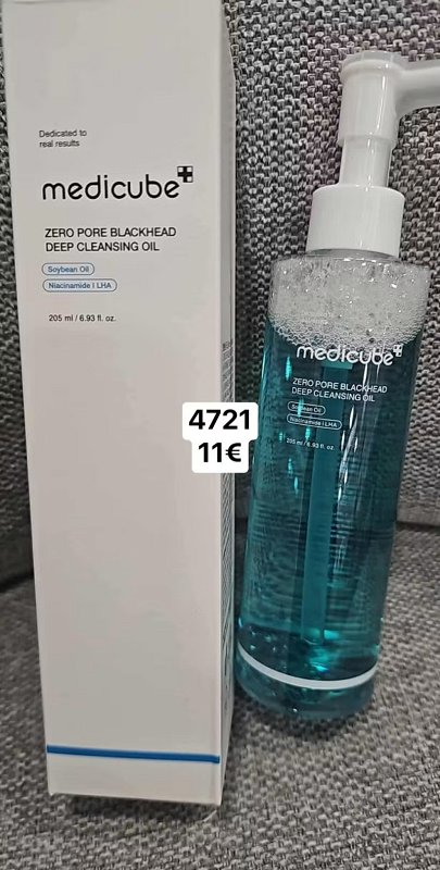Cistiaci olej na tvar Medicube 4721