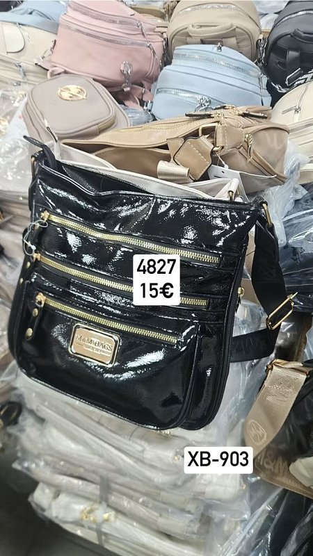 Lakovana crossbody kabelka so zipsami 4827