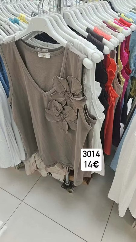 Jednofarebny top bez ramienok s kvetmi 3014