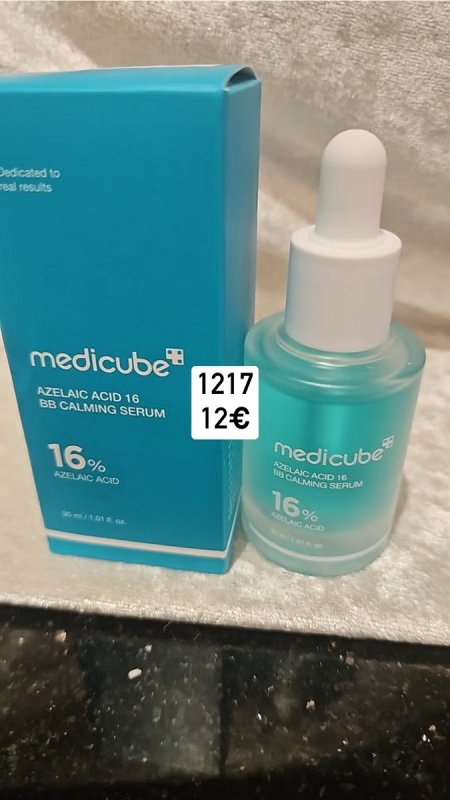 Medicube upokojujúce sérum s obsahom kyseliny azelaovej 1217