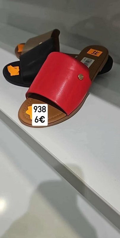 Jednofarebne kozene slapky 938
