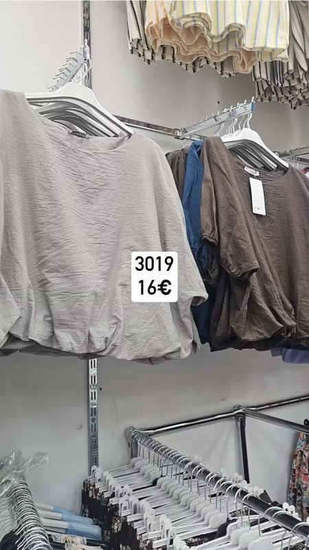 Balonova jednofarebna bluzka 3019