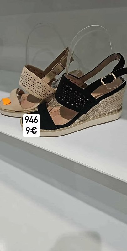 Dierkovane sandale na vyssej platforme 946