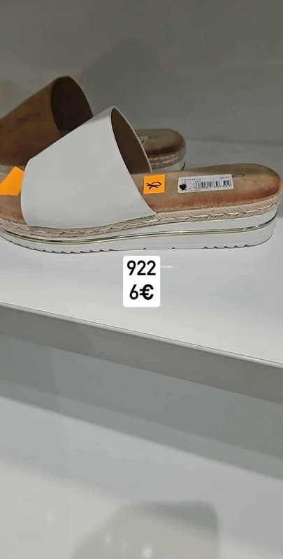Slapky na vyssej platforme zlate lemovanie 922