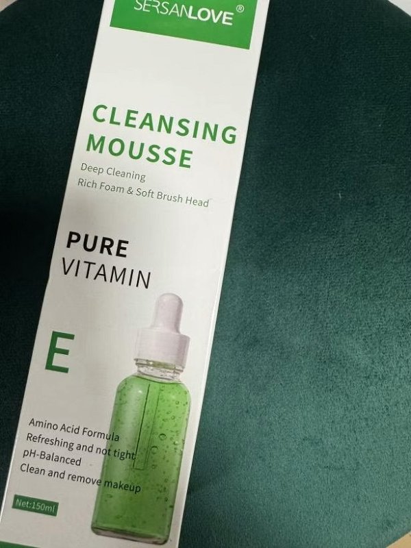 Cistiaca pena na tvar s vitaminom E 4415