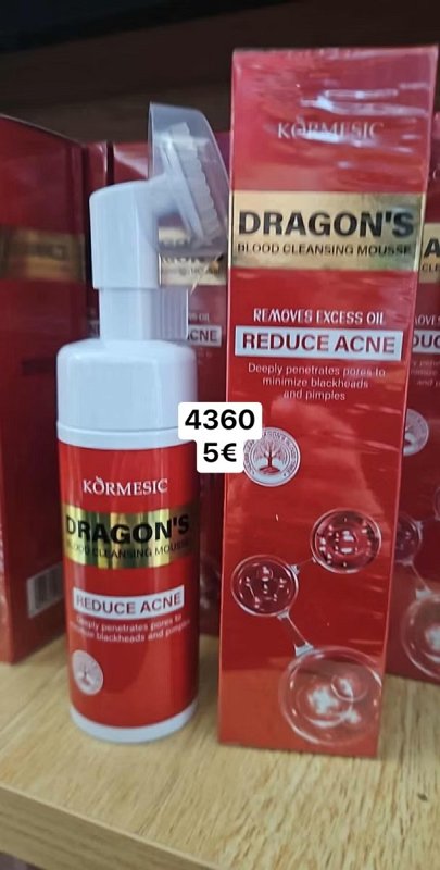 Cistiaca pena na tvar s extraktom z dracieho stromu 4360