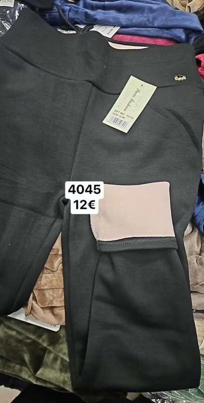 Bodkovana sukňa s opaskom 1873