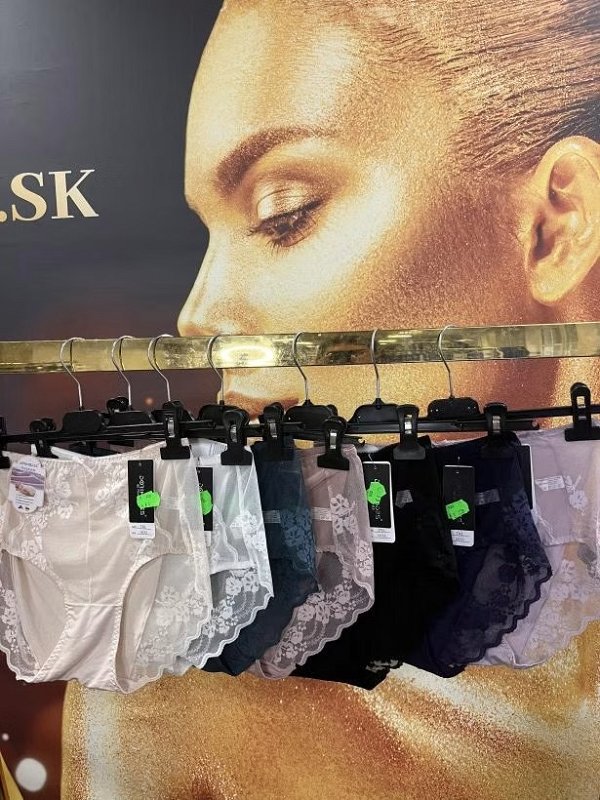 Gatky jednofarebne čipka 2xl  830