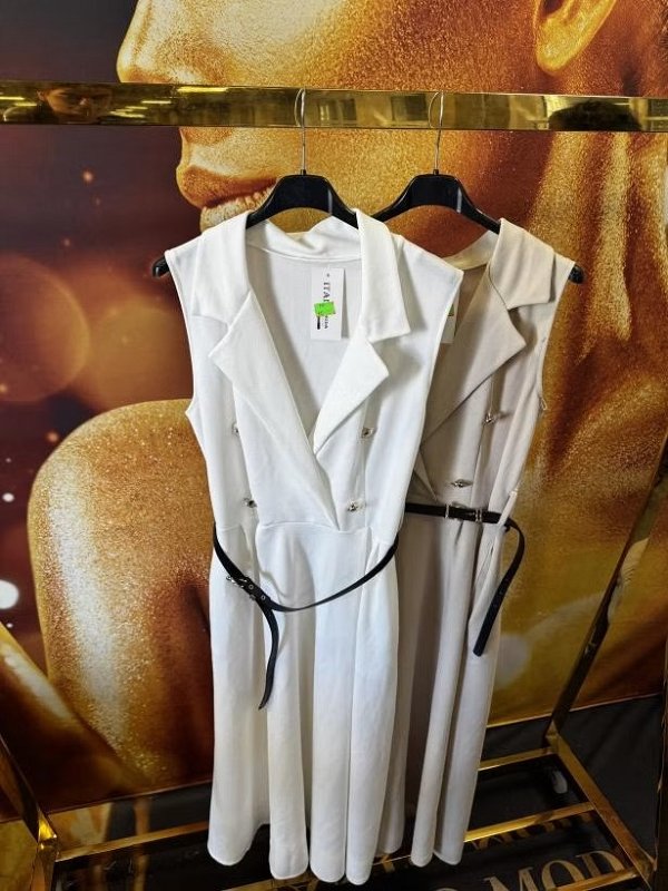 Sakove saty s opaskom