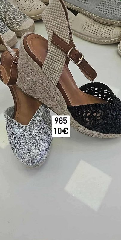 Hackovane sandale 985