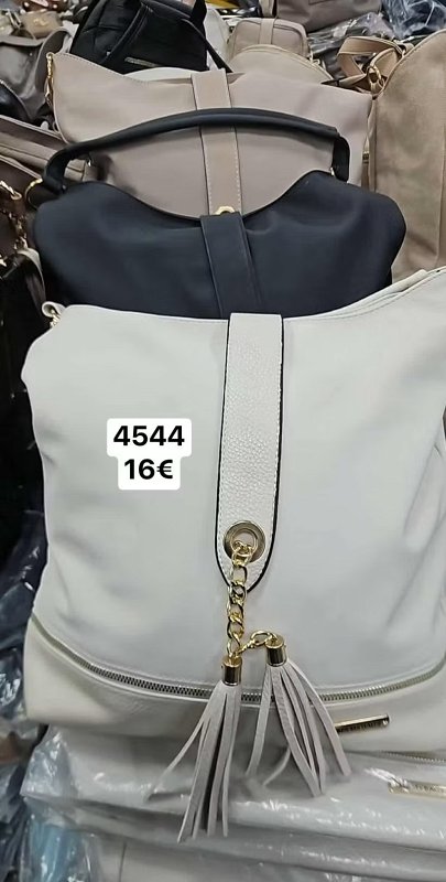 Velka kabelka so zipsom a strapcami 4544